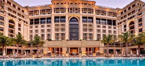 Palazzo Versace Dubai — Hotel Review 